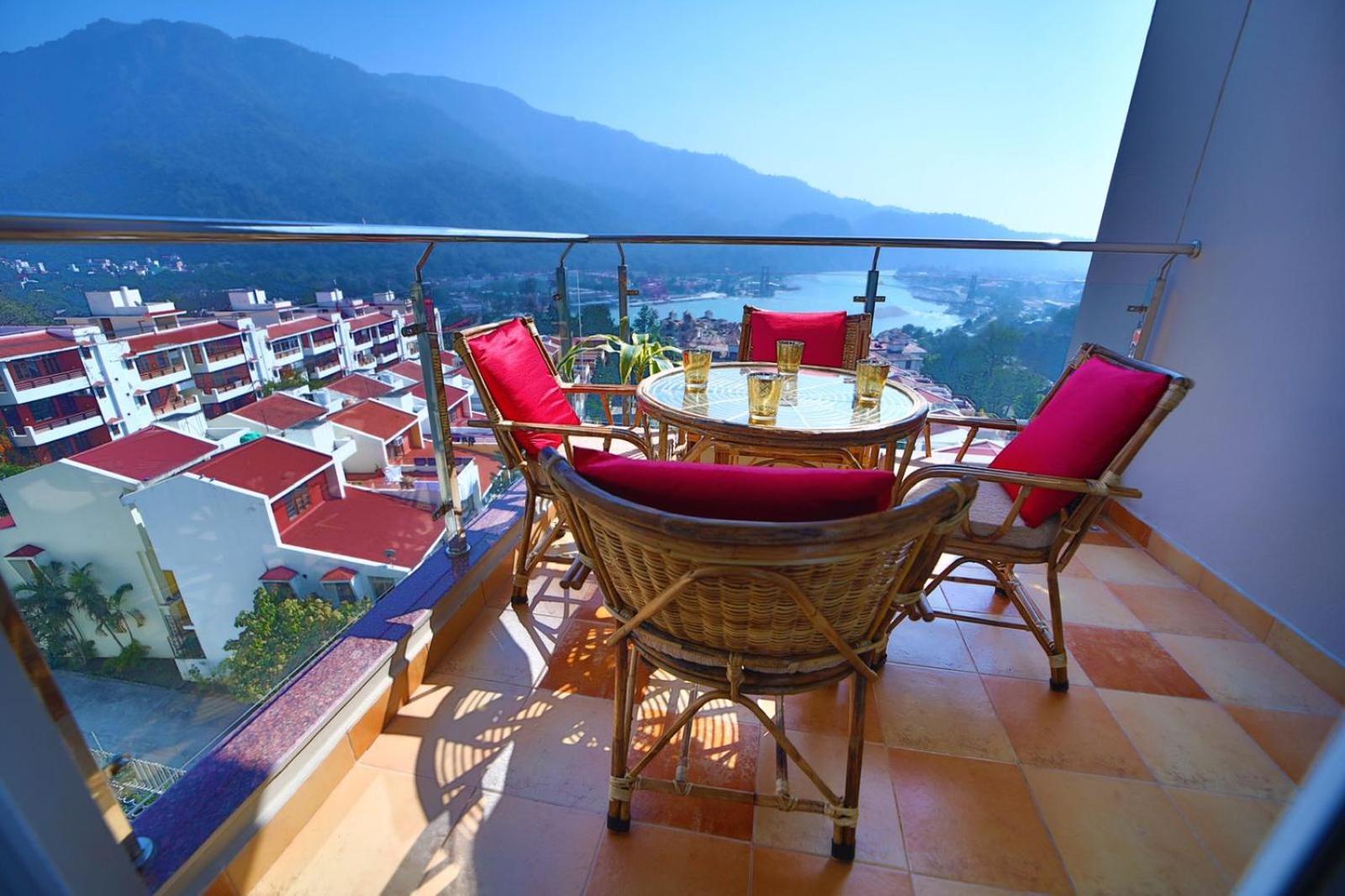 Golden Healing Journeys Homestay Ришикеш Экстерьер фото