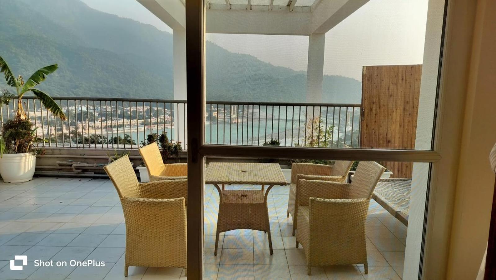 Golden Healing Journeys Homestay Ришикеш Экстерьер фото